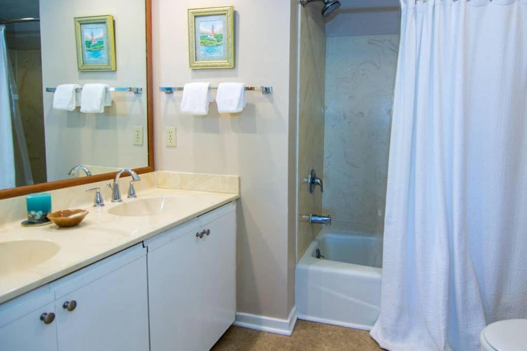 Pelican Point Unobstructed Beach Views Beach Access Out Back Door! Harbor Island Exterior foto
